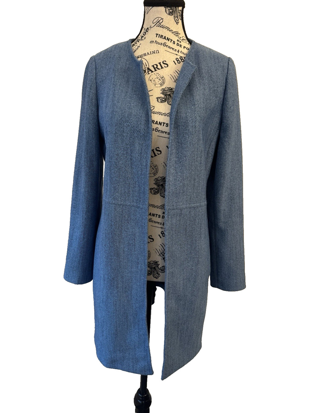 Chico’s Coat Size O (small Size 4/6) Light Blue Light Weight Midi Open Front